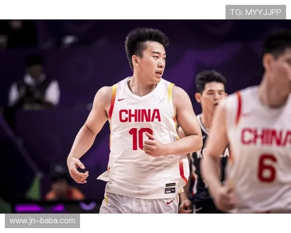 中国男篮逆转击败韩国队 晋级亚洲杯四强 备战决赛彰显团队实力