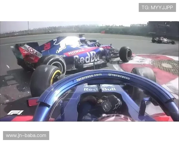 红牛车队内部氛围再引关注车手关系与赛季冠军争夺前景受热议