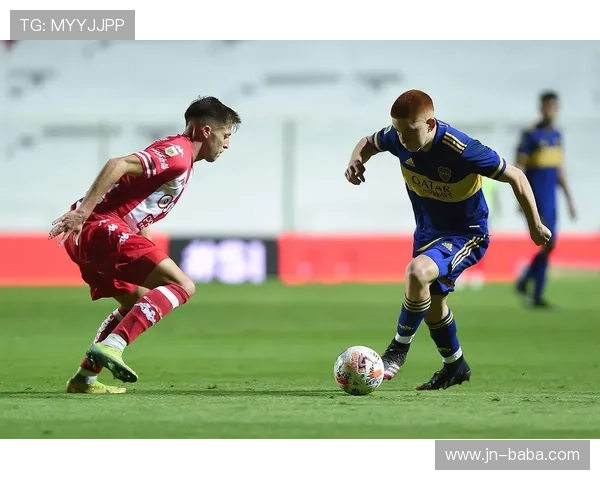 全球足球风云再起 新赛季各大联赛激战正酣 全球足球风云再起 新赛季各大联赛激战正酣