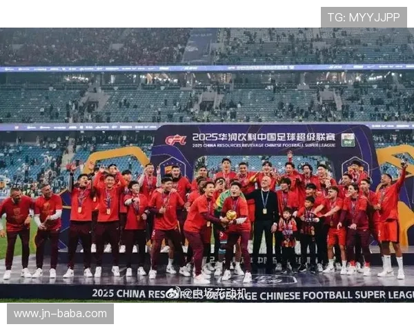 新赛季体育焦点赛事接连上演多支强队争夺冠军荣耀引发全国球迷热议关注 新赛季体育焦点赛事接连上演多支强队争夺冠军荣耀引发全国球迷热议关注