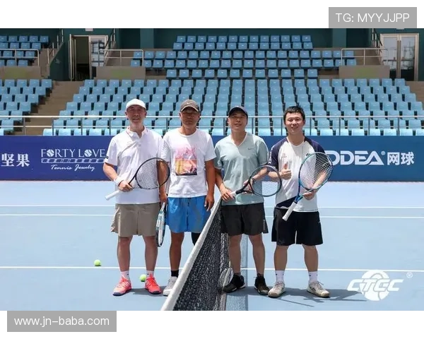 网球世界精彩纷呈 新星崛起与老将争辉 2025赛季前瞻